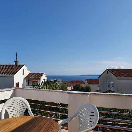 קרק Apartment With Terace And Sea View Marica מראה חיצוני תמונה