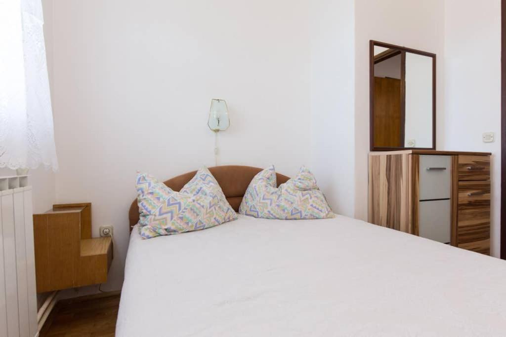קרק Apartment With Terace And Sea View Marica מראה חיצוני תמונה