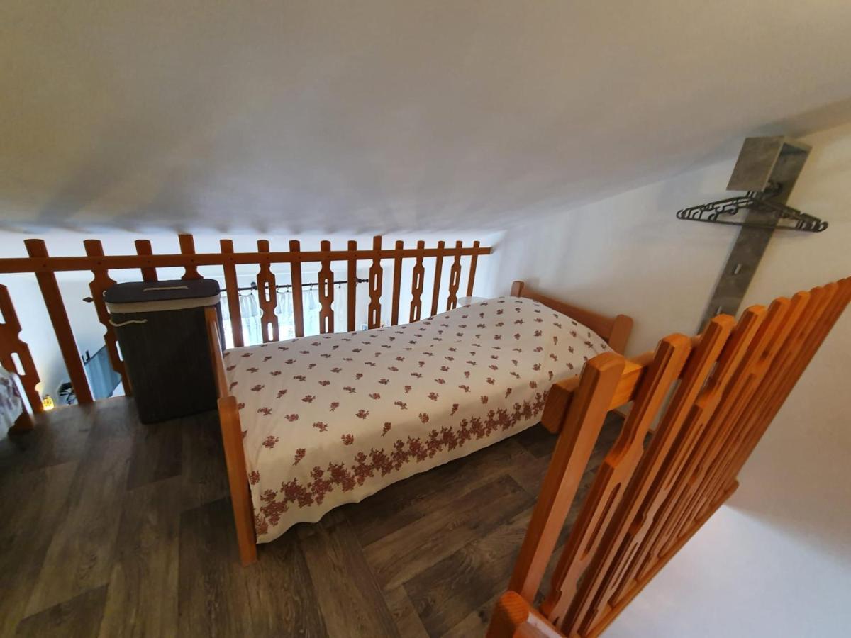קרק Apartment With Terace And Sea View Marica מראה חיצוני תמונה
