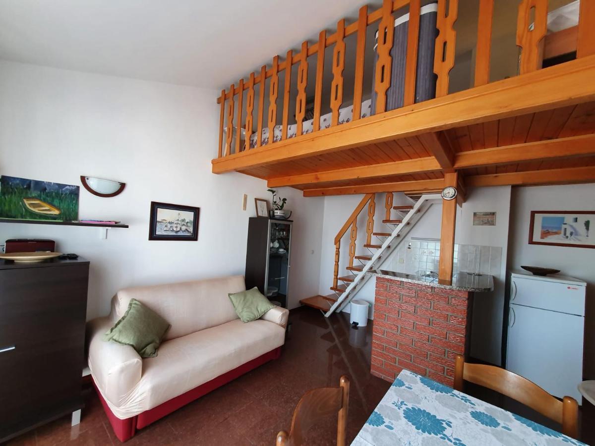 קרק Apartment With Terace And Sea View Marica מראה חיצוני תמונה